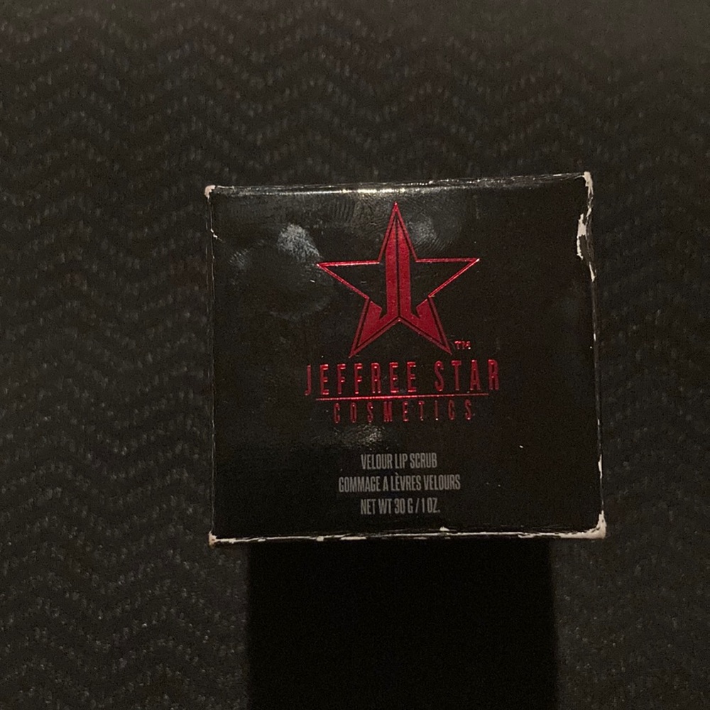 Jeffree star lip scrub